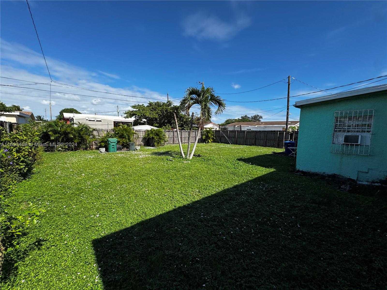 Residential, Miami Gardens, Florida image 2