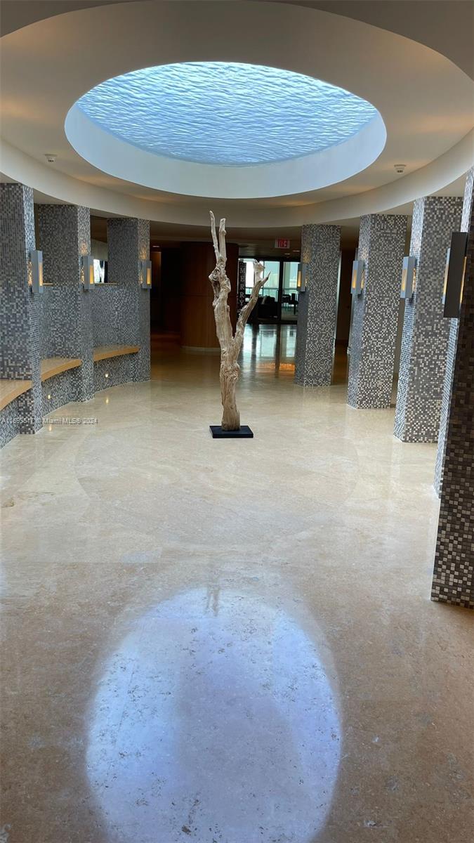 900 Biscayne Blvd #2812, Miami FL 33132