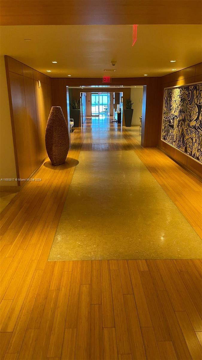 900 Biscayne Blvd #2812, Miami FL 33132