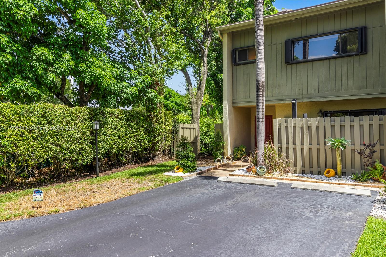 81 NE 17th Ct, Fort Lauderdale, Florida image 35