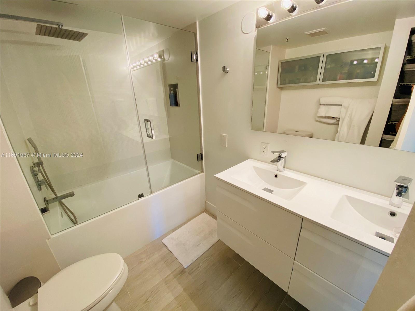 16590 NE 26th Ave #302, North Miami Beach, Florida image 13