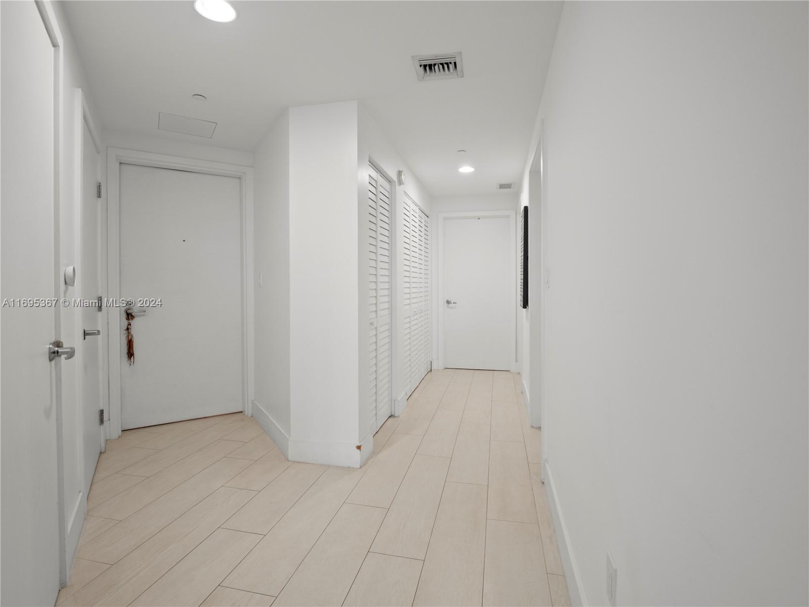 16385 Biscayne Blvd #1615, North Miami Beach, Florida image 33