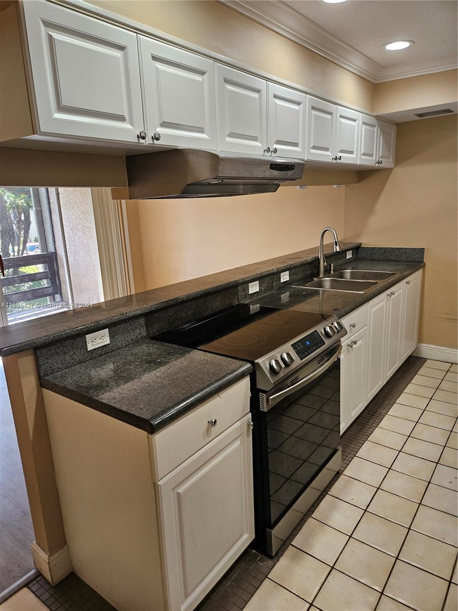 5320 NE 6th Ave #D22, Oakland Park, Florida image 3