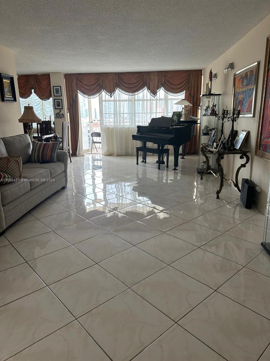 251 174th St #1415, Sunny Isles Beach, Florida image 8