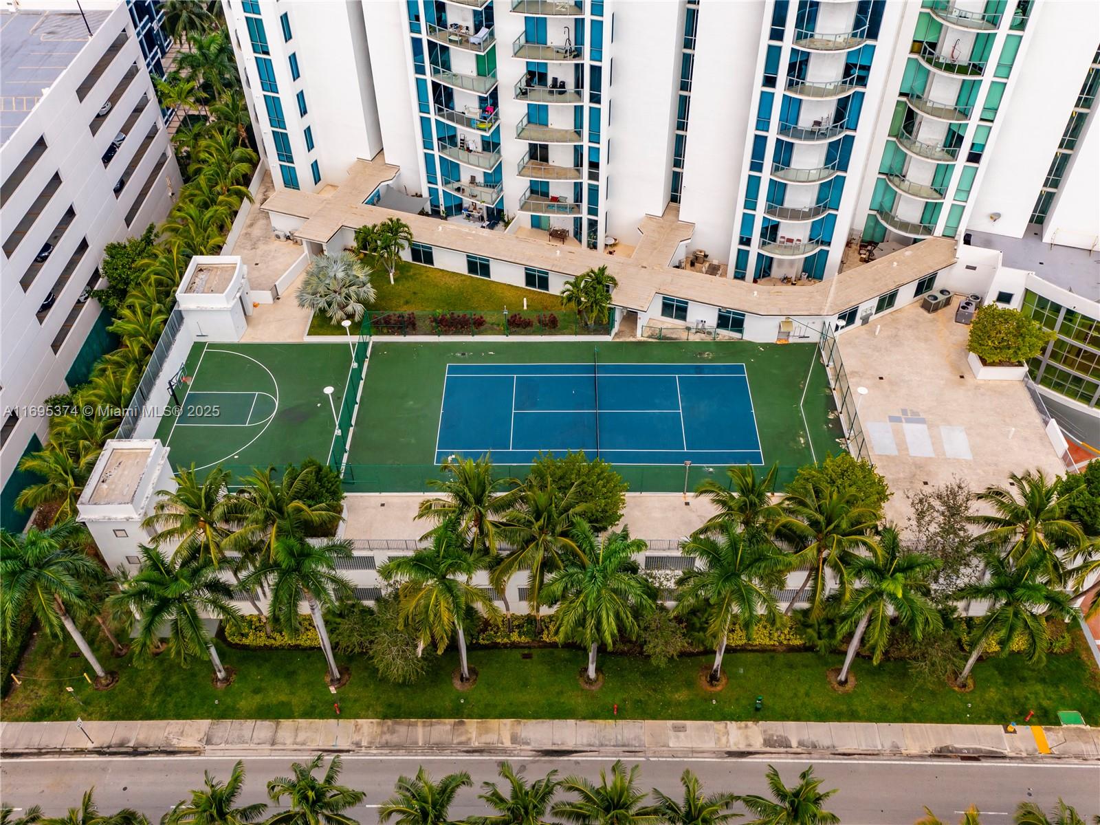 3029 NE 188th St #PH18, Aventura, Florida image 31