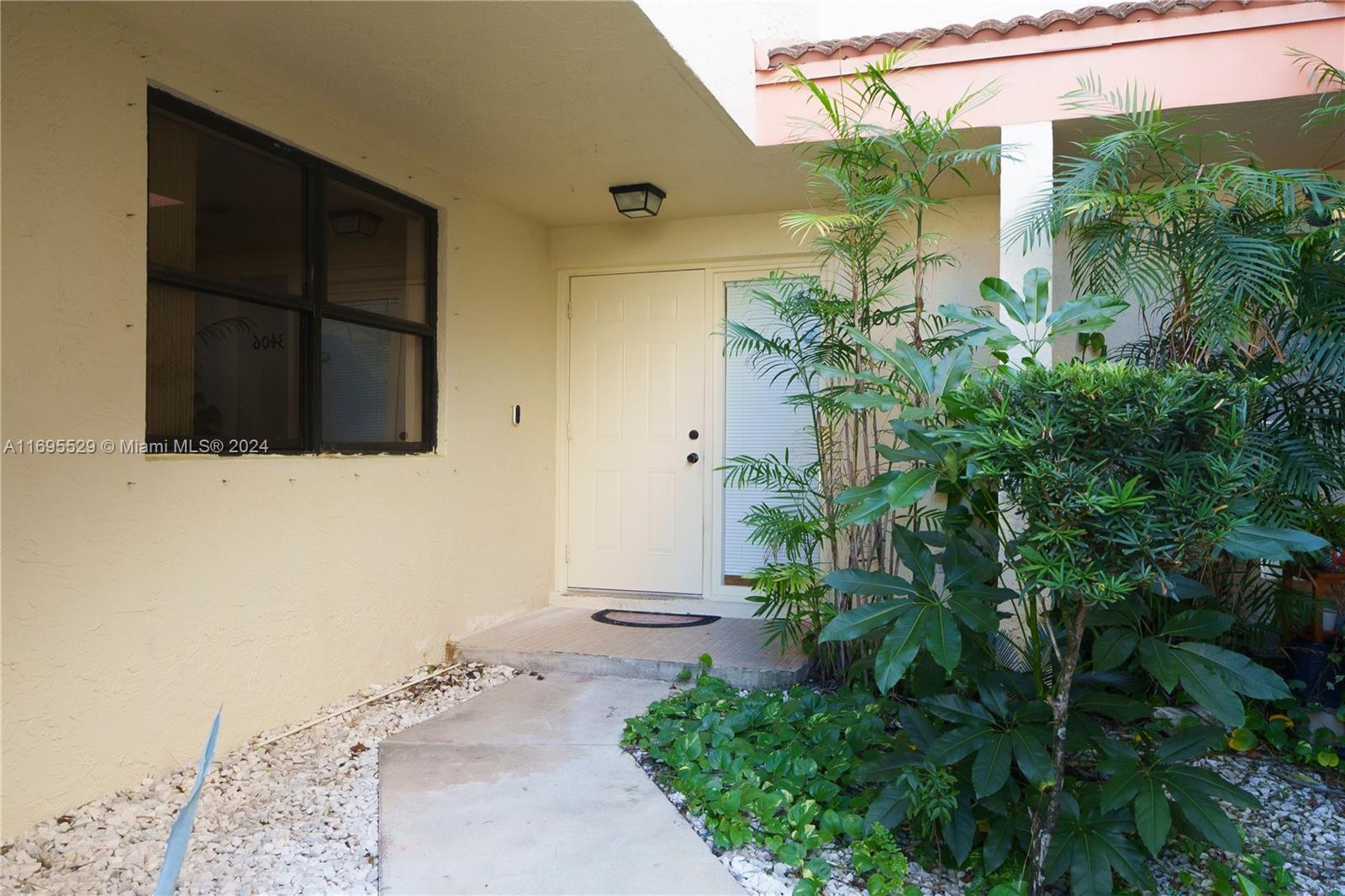 Residential, Hollywood, Florida image 20