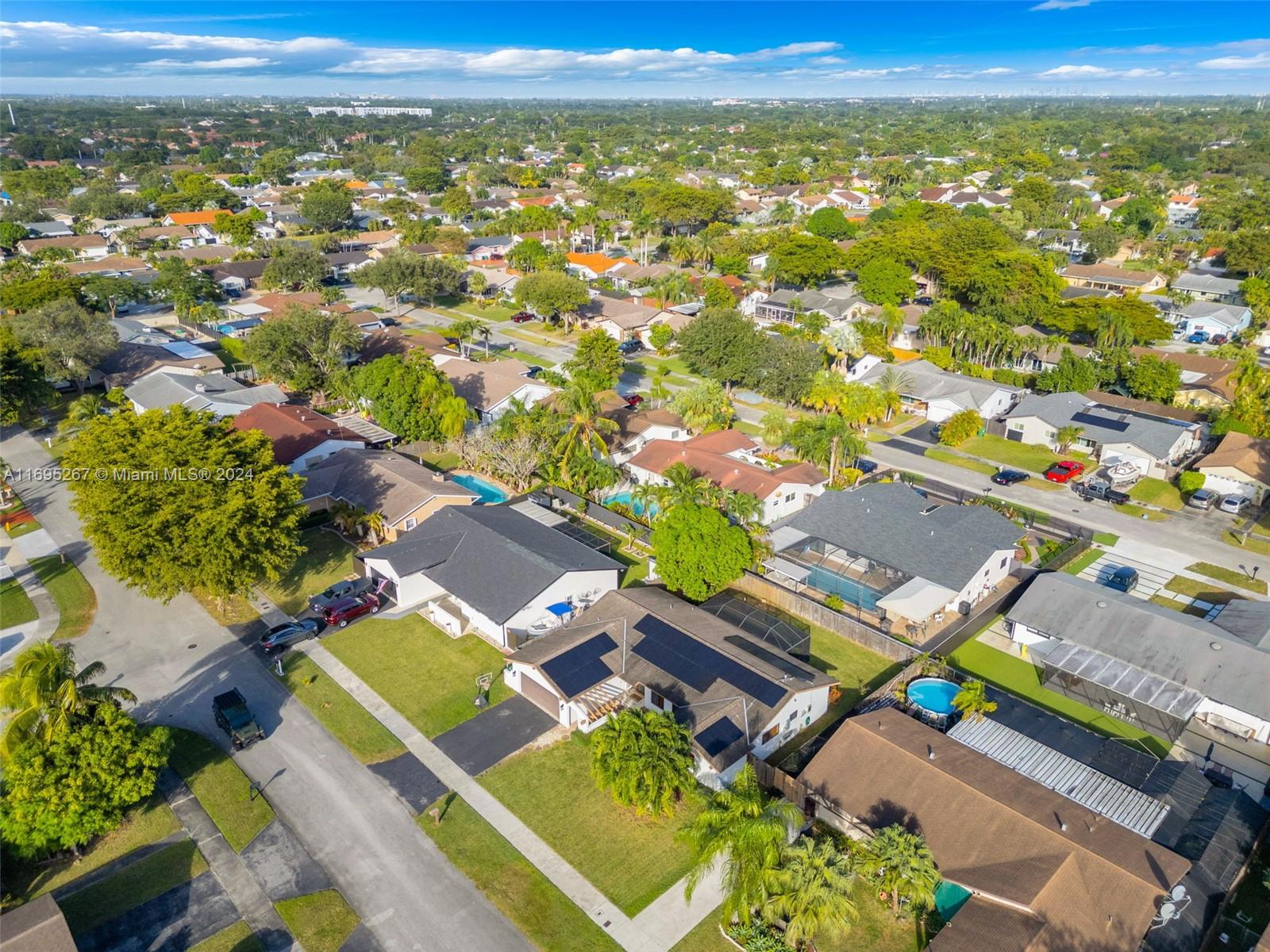 11011 SW 141st Ave, Miami, Florida image 36