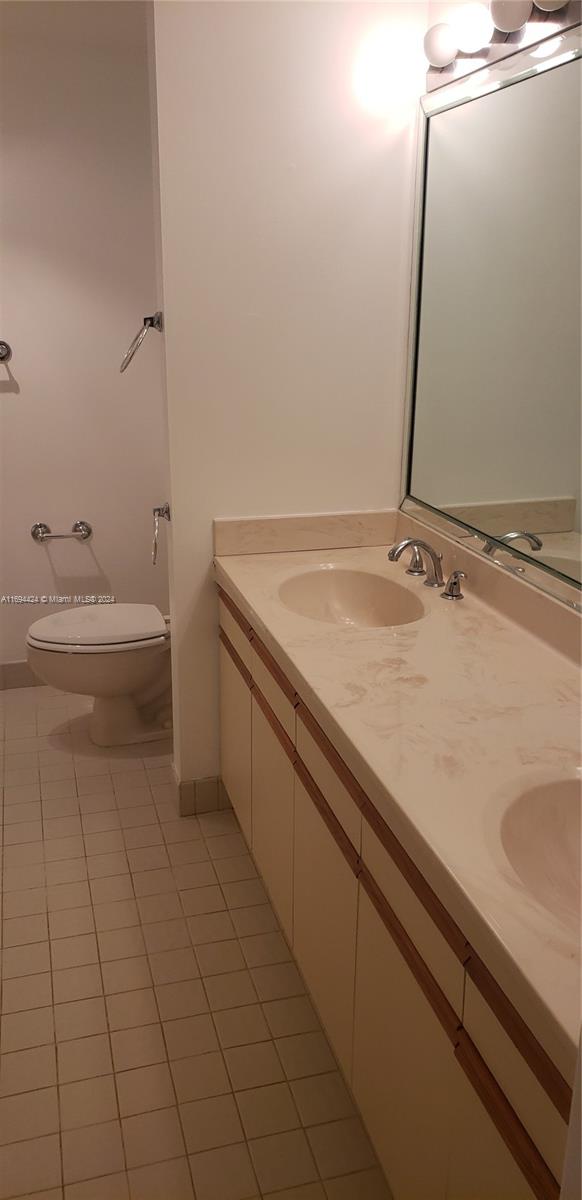 3610 Yacht Club Dr #810, Aventura, Florida image 19