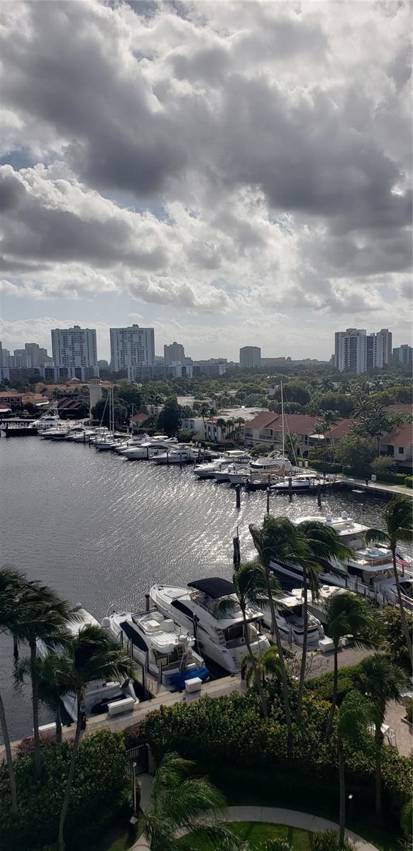 3610 Yacht Club Dr #810, Aventura, Florida image 25