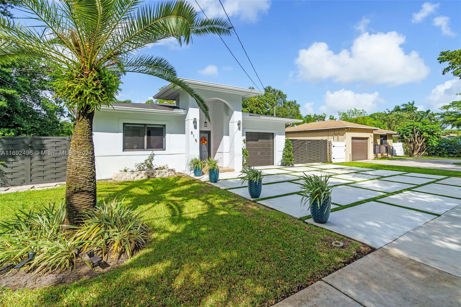 815 NE 144th St, North Miami, Florida image 3