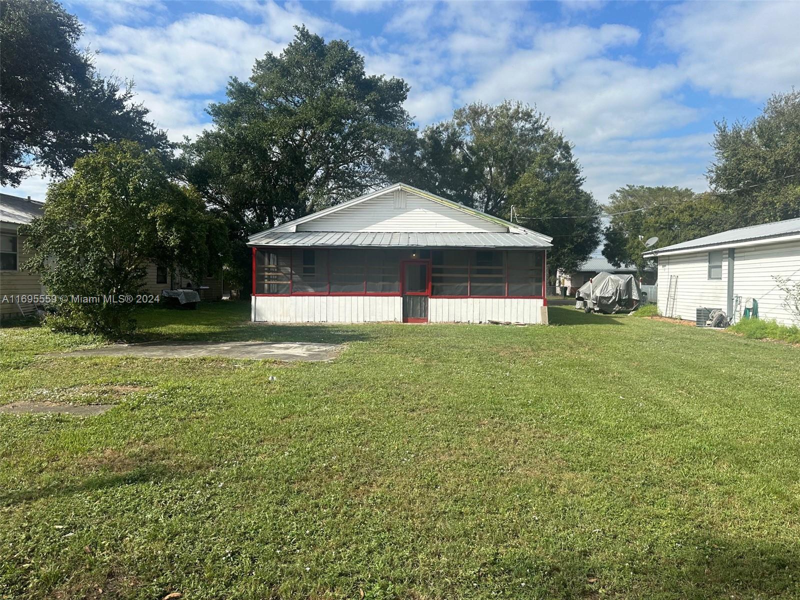 532 Bond, Clewiston, Florida image 16