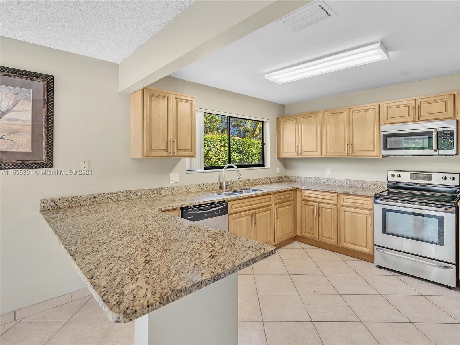 4145 NW 6th St, Deerfield Beach, Florida image 13