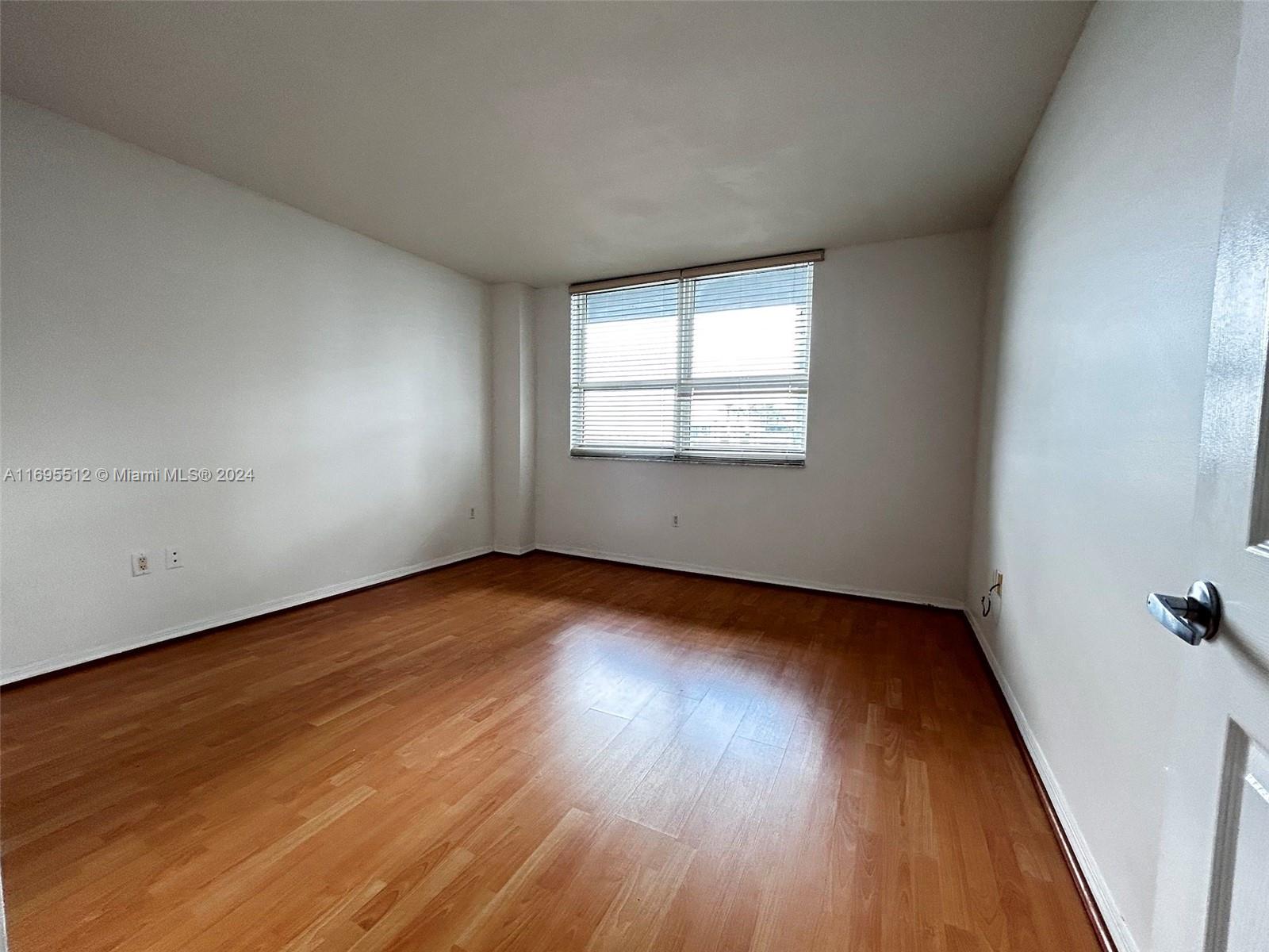1155 S Brickell Bay Dr #605, Miami FL 33131