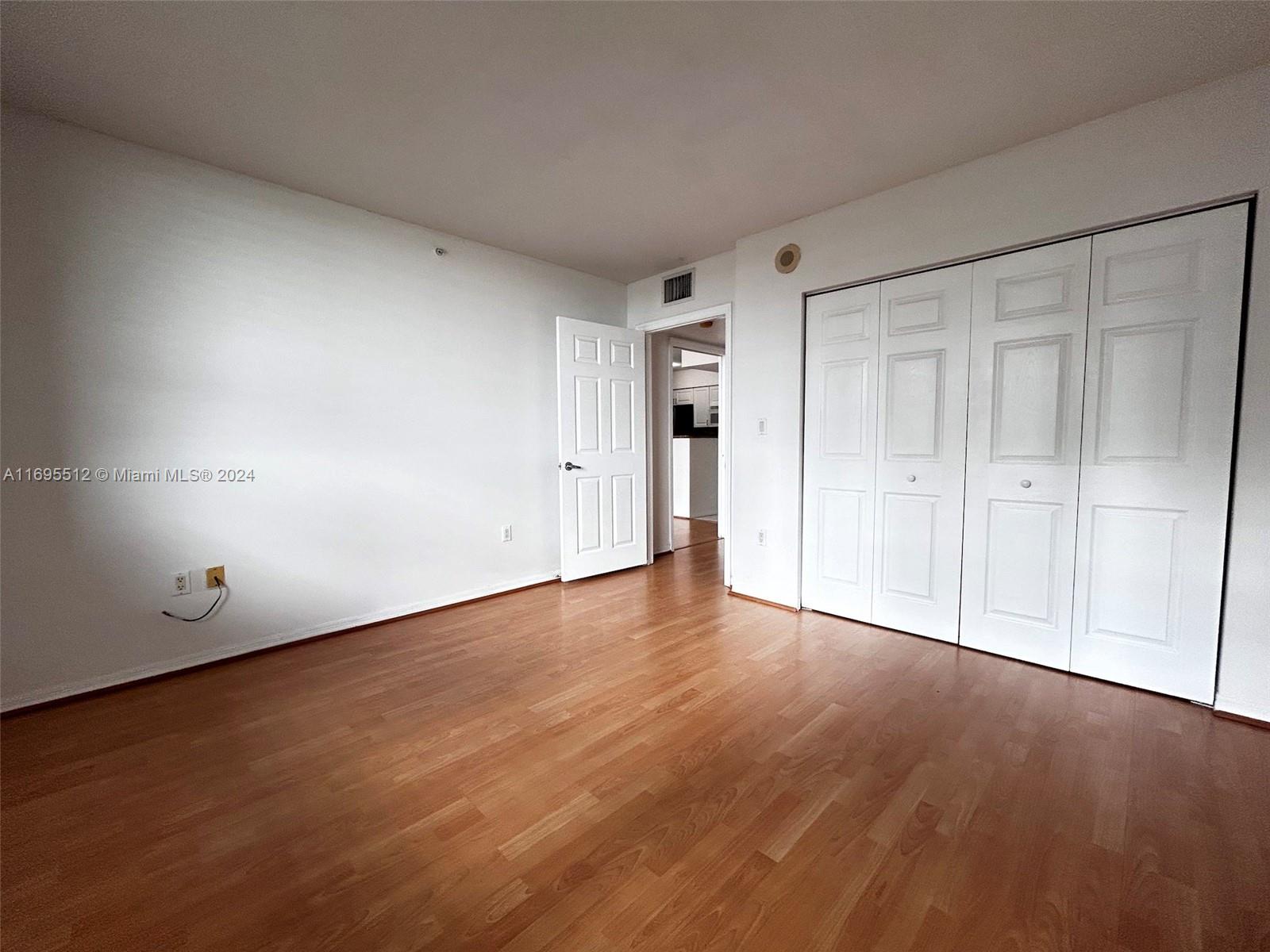 1155 S Brickell Bay Dr #605, Miami FL 33131