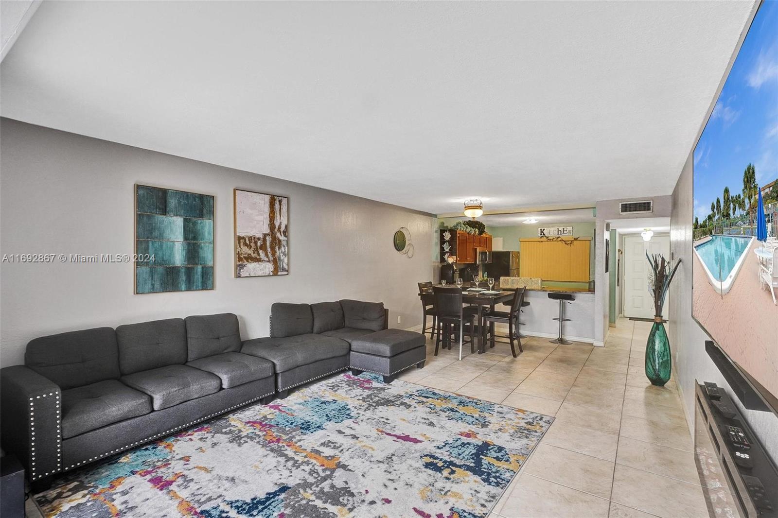 8010 Hampton Blvd #211, North Lauderdale, Florida image 17