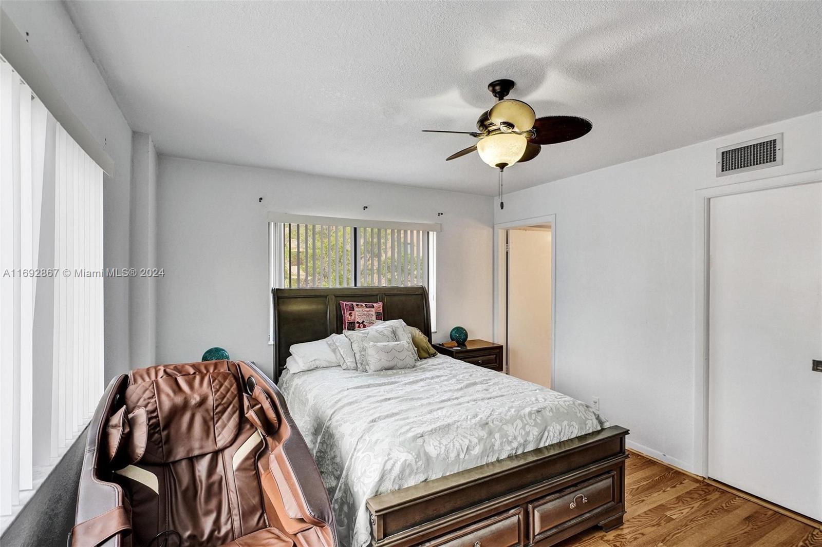 8010 Hampton Blvd #211, North Lauderdale, Florida image 19