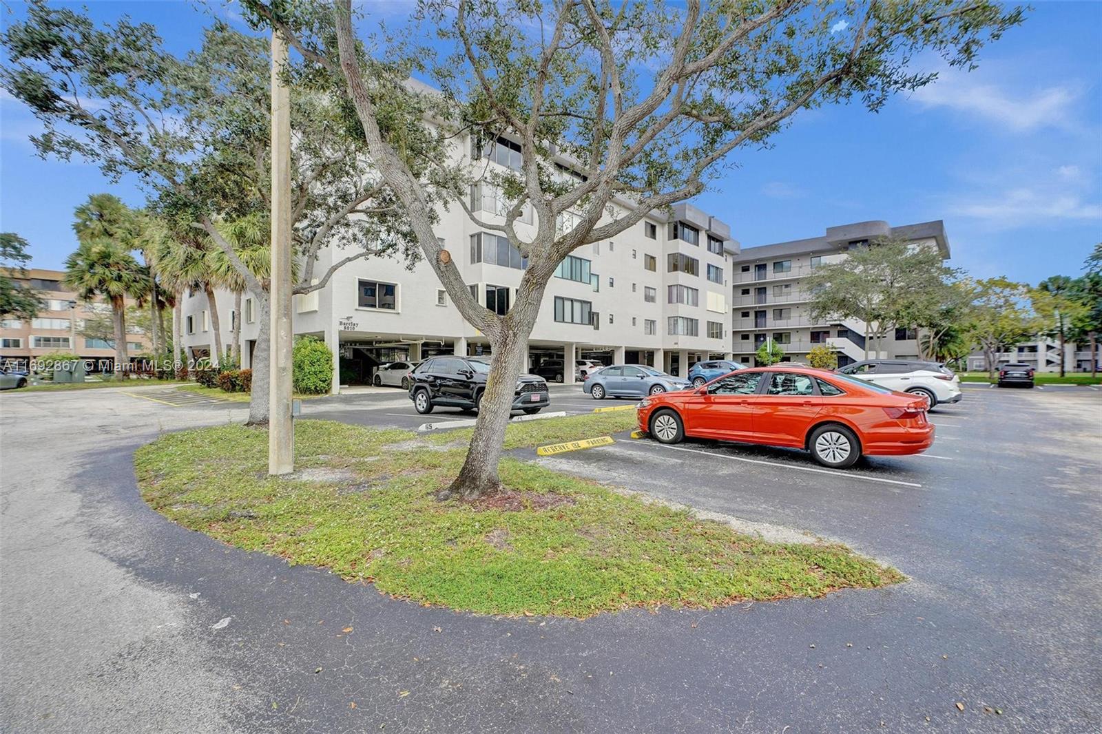 8010 Hampton Blvd #211, North Lauderdale, Florida image 42