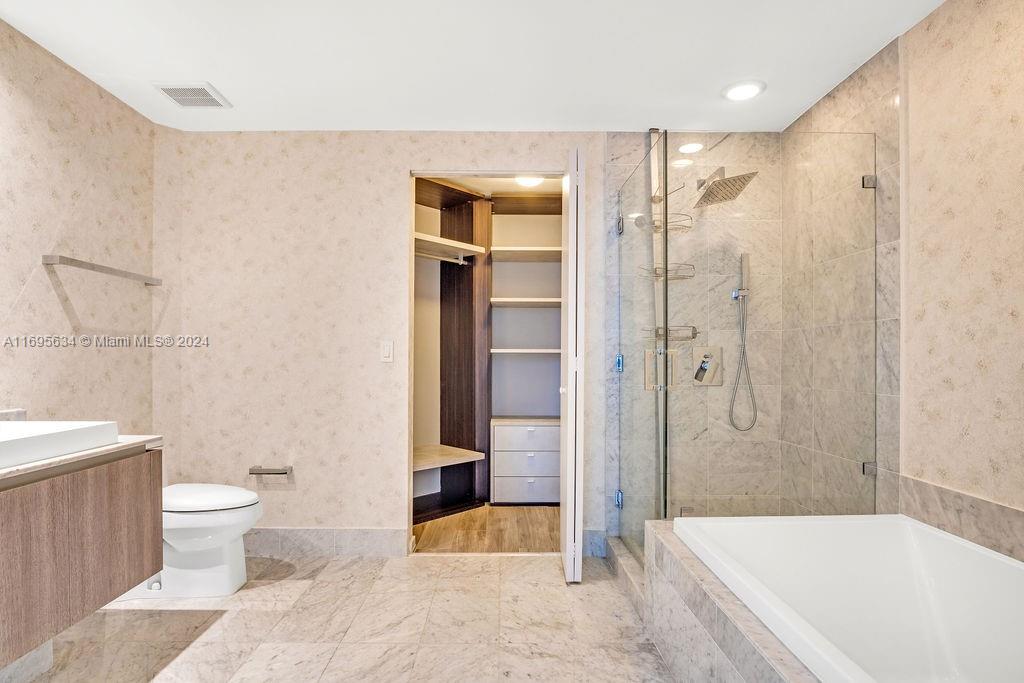 801 S Miami Ave #1805, Miami FL 33130