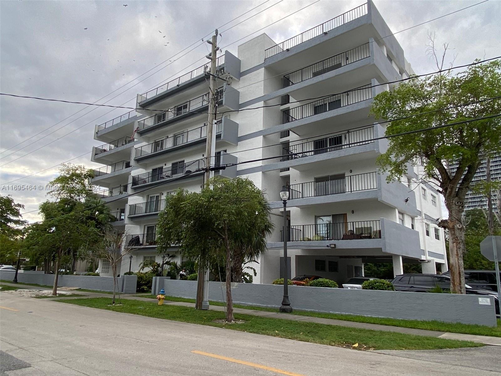 16508 NE 26th Ave #601, North Miami Beach, Florida image 2