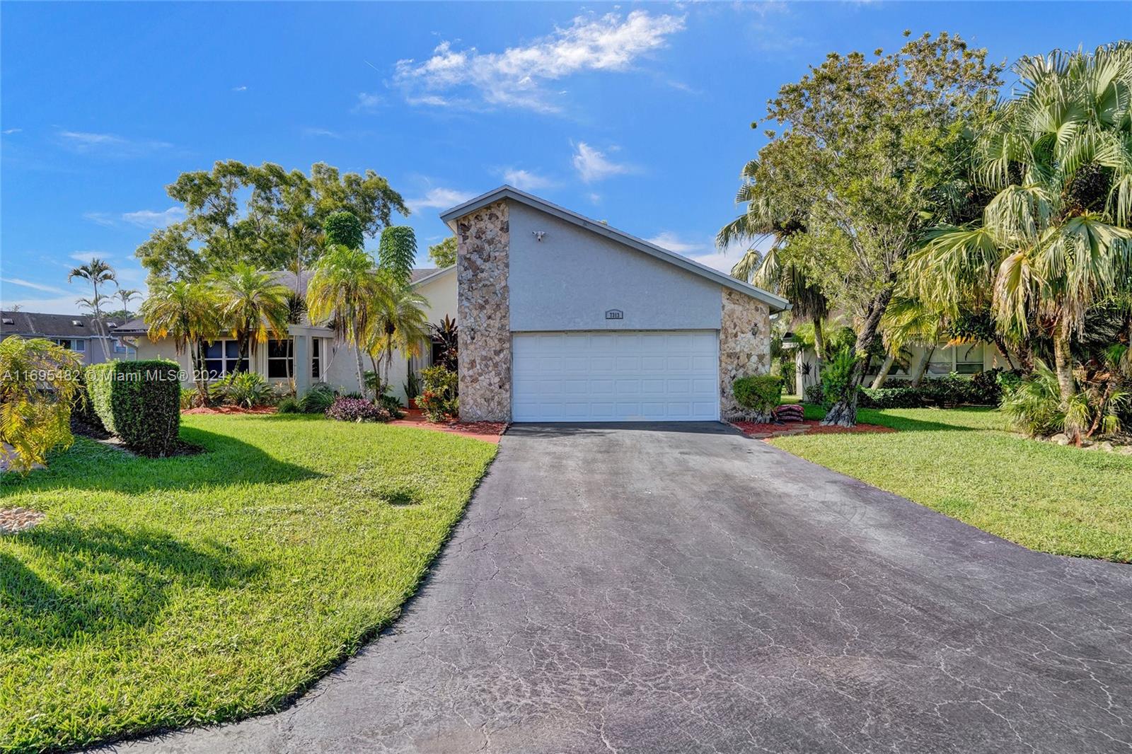 7313 Corkwood Ter, Tamarac, Florida image 1