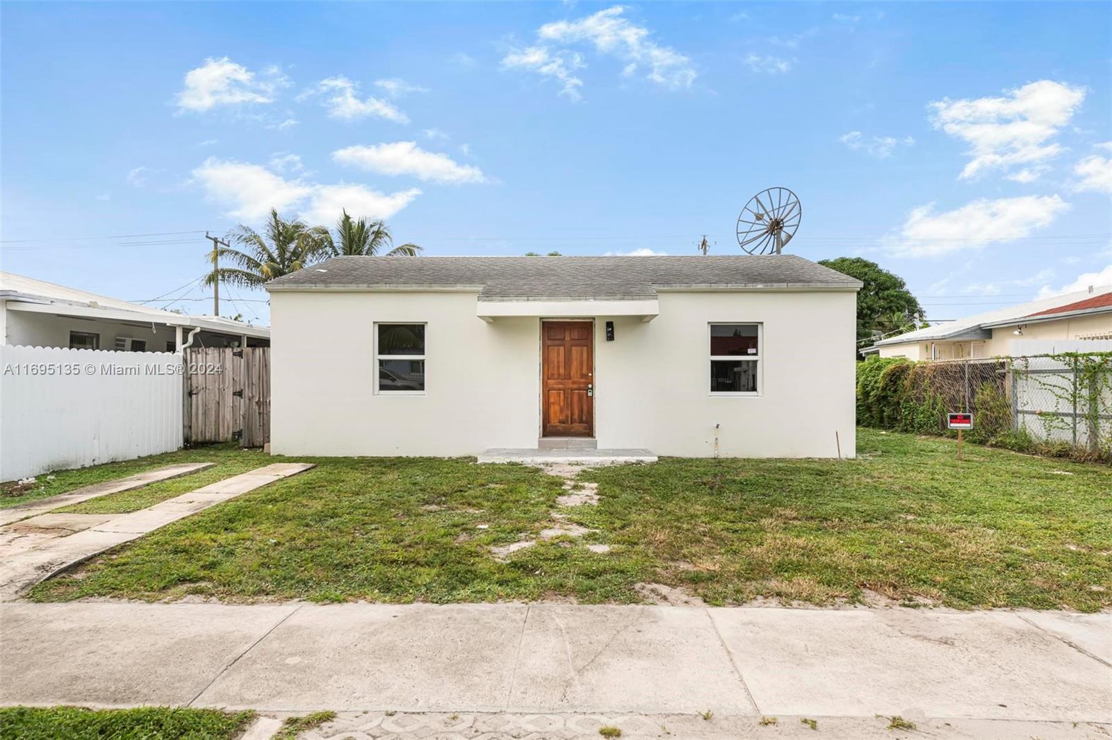 860 NW 35th Ave, Miami, Florida image 3