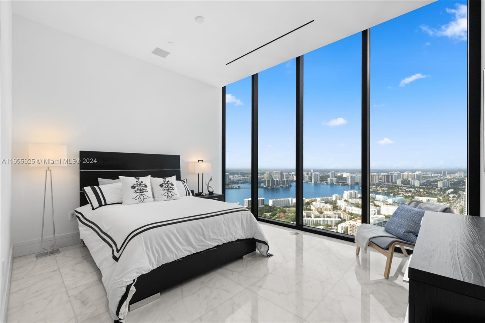 17141 Collins Ave #4002, Sunny Isles Beach, Florida image 17