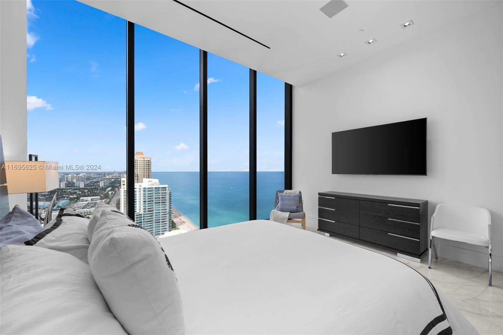 17141 Collins Ave #4002, Sunny Isles Beach, Florida image 7