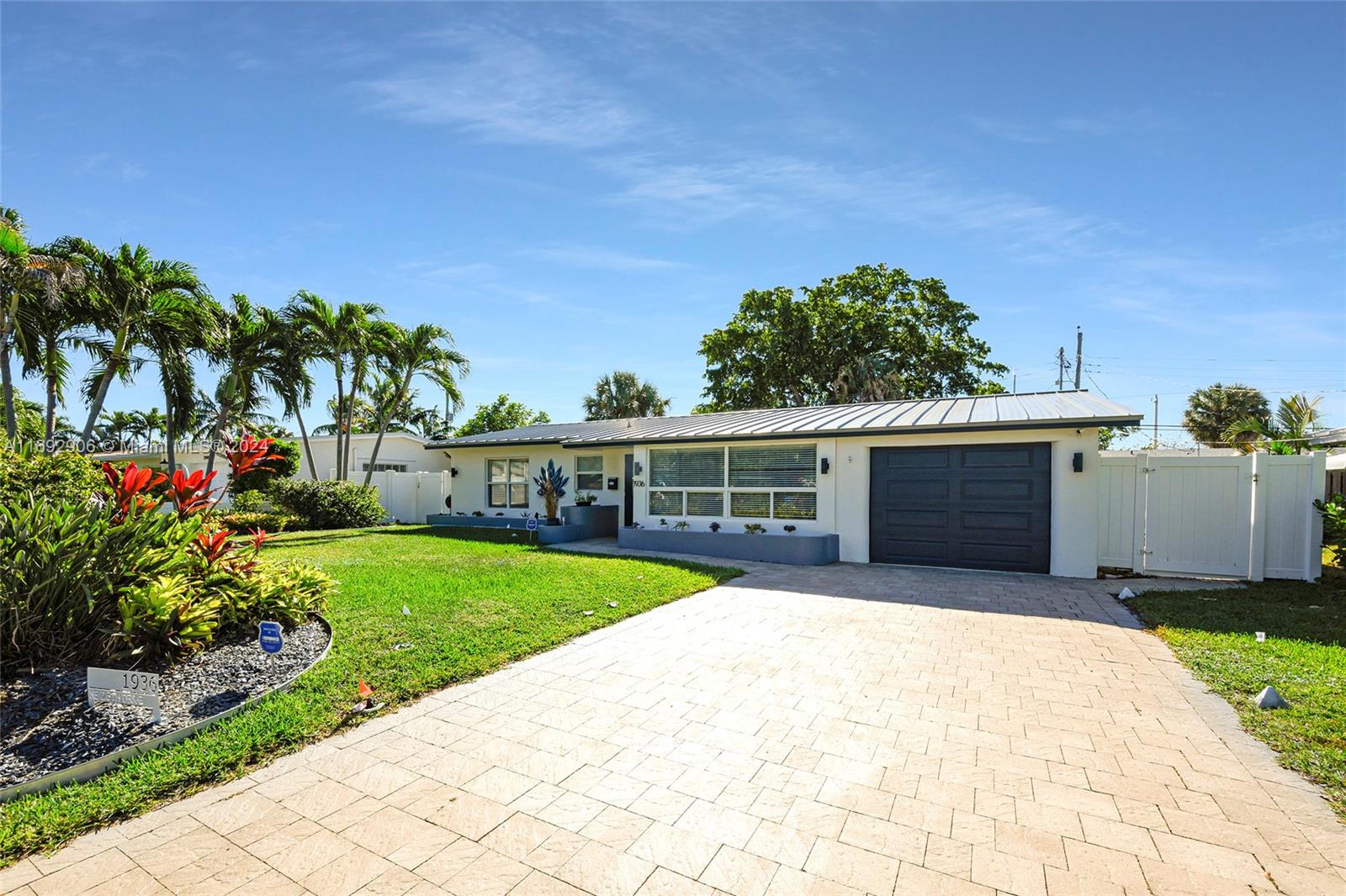 1936 NE 26th Dr, Wilton Manors, Florida image 1