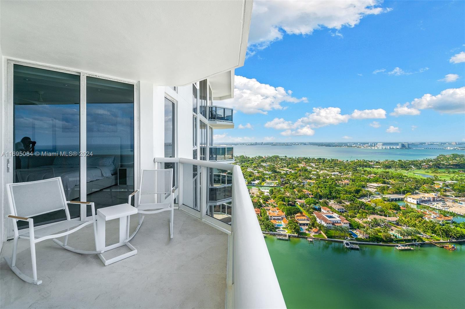 4779 Collins Ave #3908, Miami Beach FL 33140