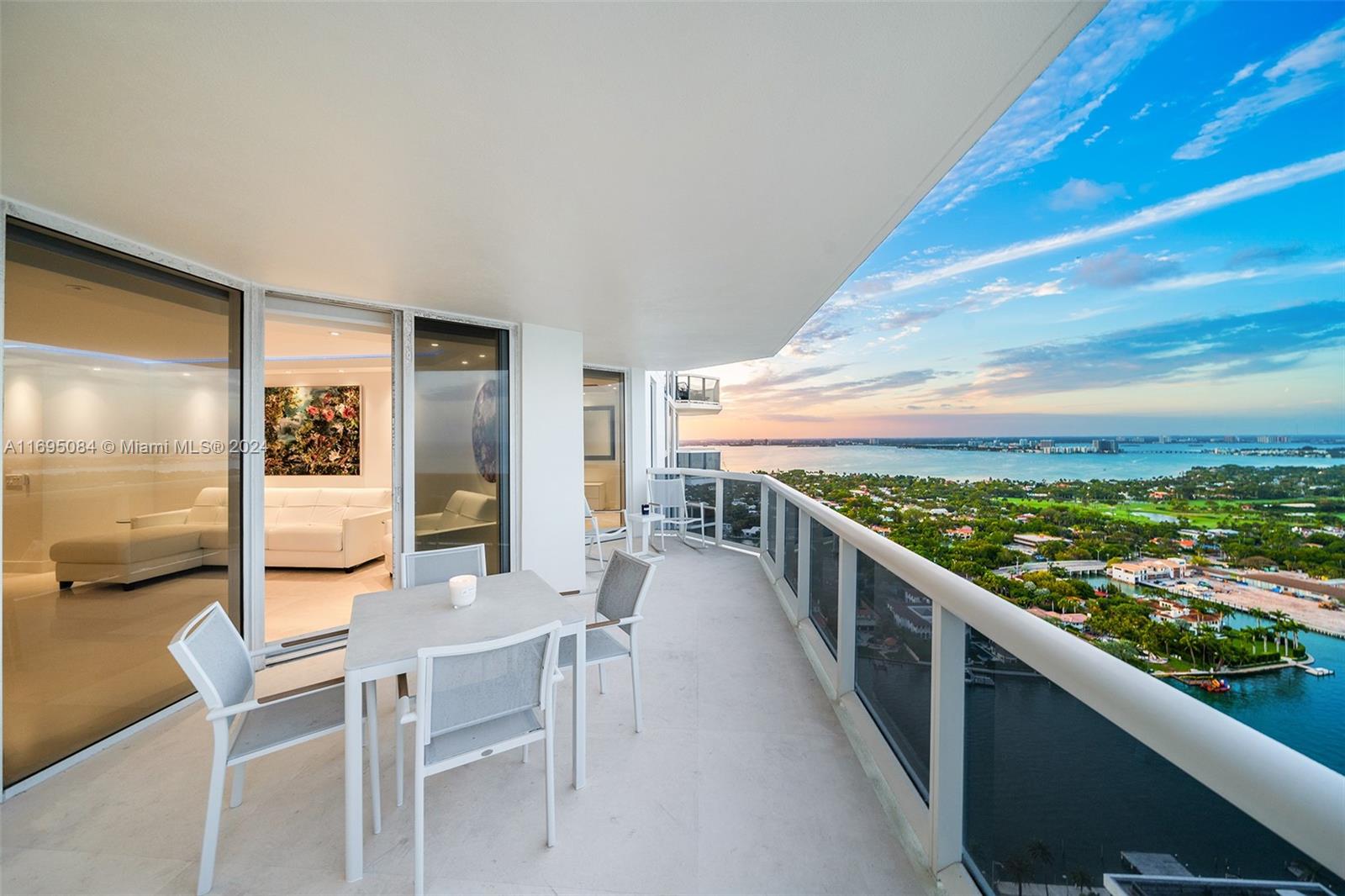4779 Collins Ave #3908, Miami Beach FL 33140