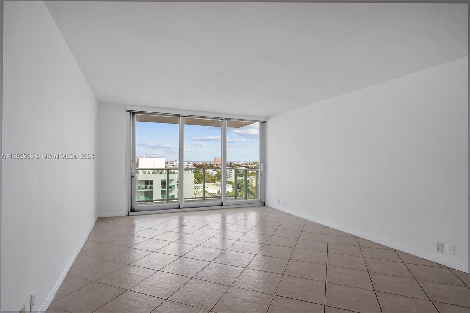 Very bright and spacious unit with a large open balcony. Nice views of the ocean and Miami Beach Skyline. The Mirador is a full-service building with heated pool, convenience store, BBQ area, spa, and hair salon. Building has 24 hrs concierge and security, fitness center, sauna, cable & internet. Walking distance to restaurants, Whole Food, Lincoln Rd, Ocean Drive & South Beach.