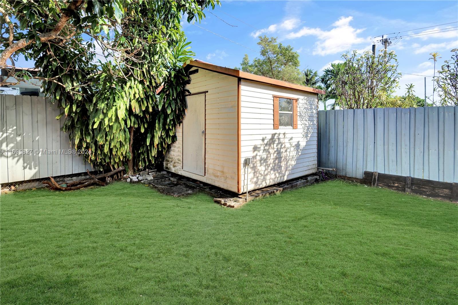 Listing Photo 16