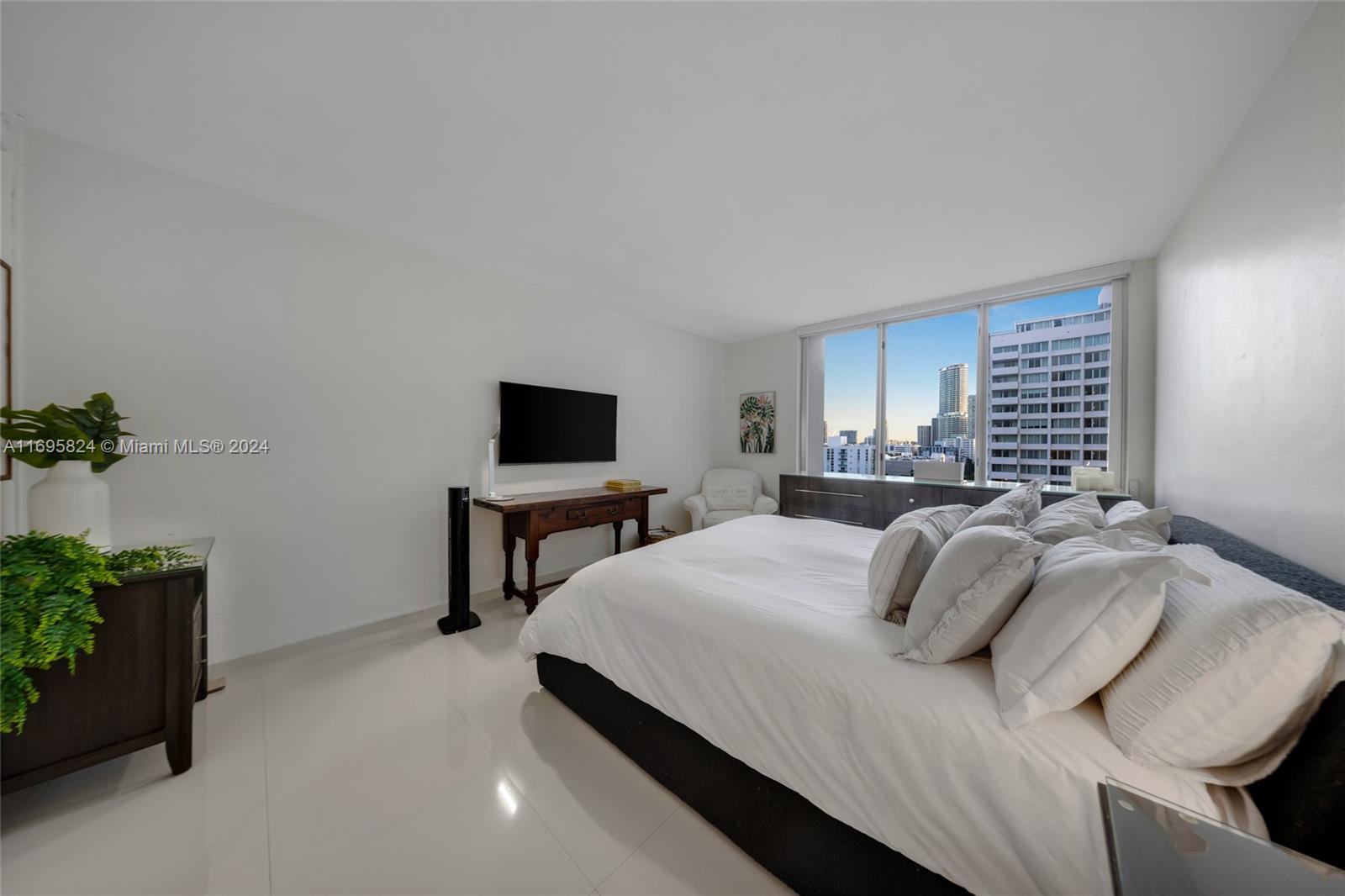 1200 West Ave #915, Miami Beach, Florida image 15