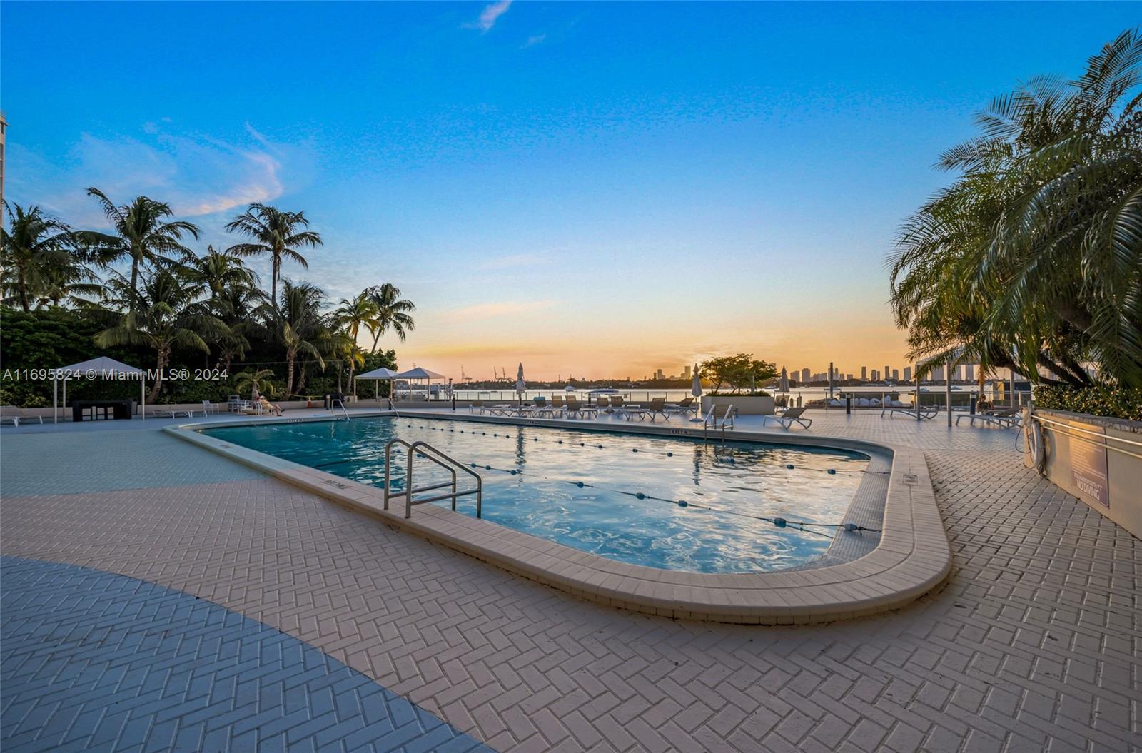 1200 West Ave #915, Miami Beach, Florida image 29