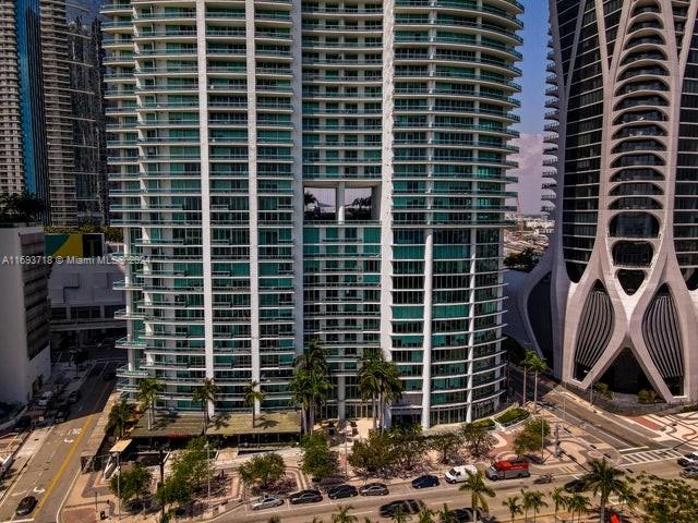 900 Biscayne Blvd #3004, Miami FL 33132