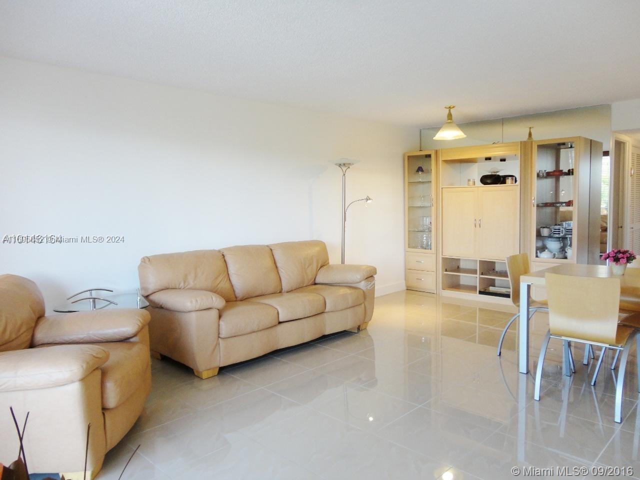 210 174th St #414, Sunny Isles Beach, Florida image 11