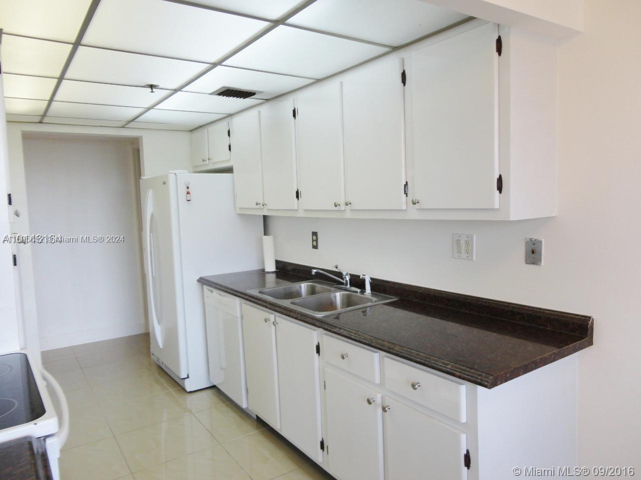 210 174th St #414, Sunny Isles Beach, Florida image 20