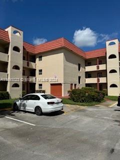 3001 E Sunrise Lakes Dr #110, Sunrise, Florida image 4