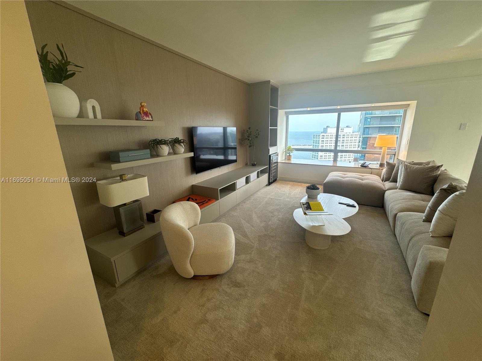 Apartamento à Venda em Miami, FL