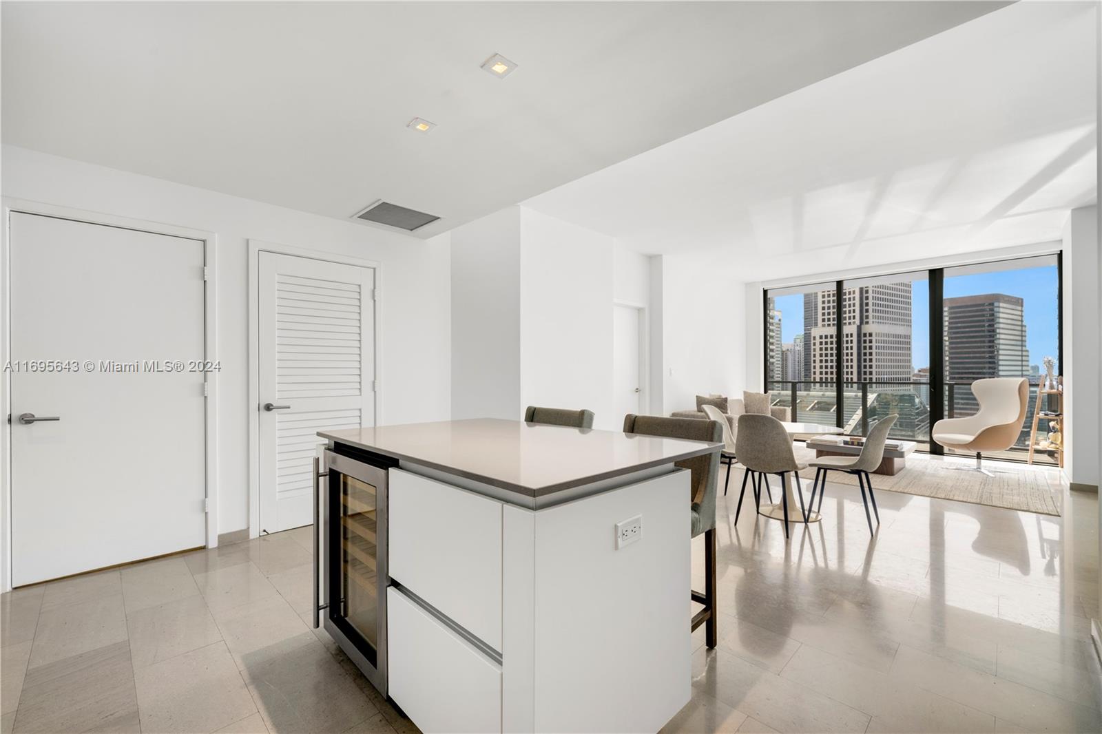 Condo for Rent in Miami, FL