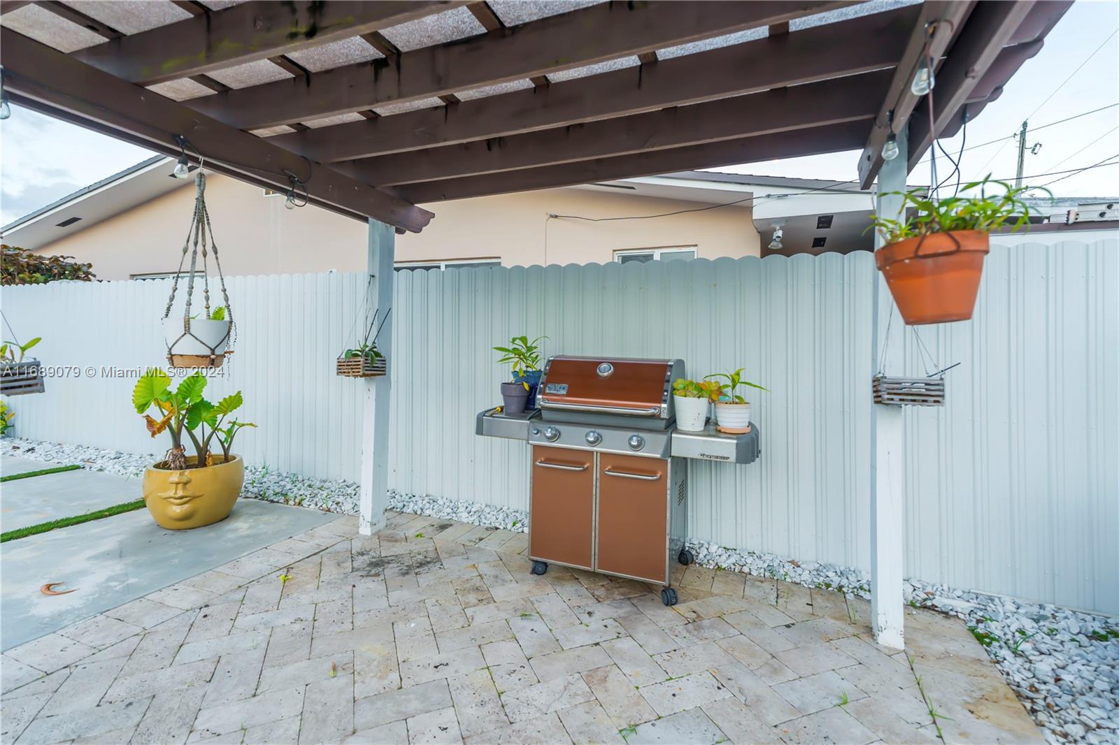 496 W 46th Pl, Hialeah, Florida image 23