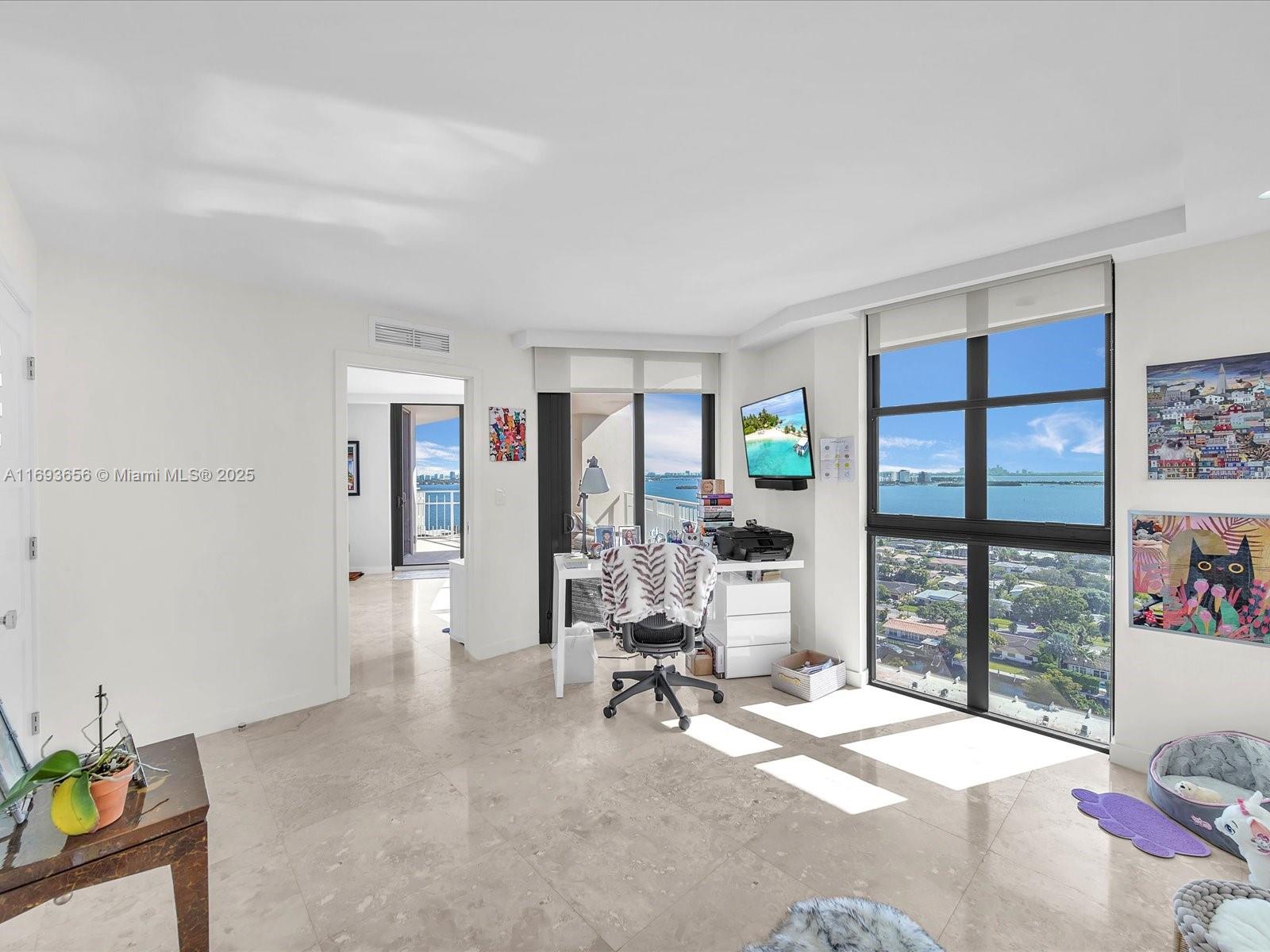 2000 Towerside Ter #TS4, Miami, Florida image 21