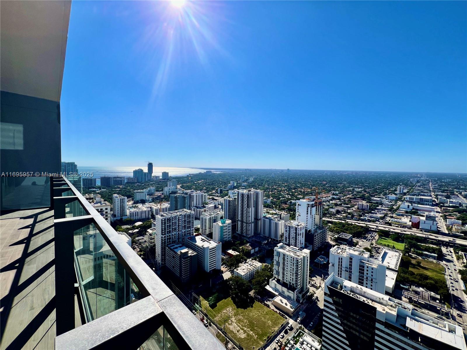 88 SW 7th St #4203, Miami FL 33130