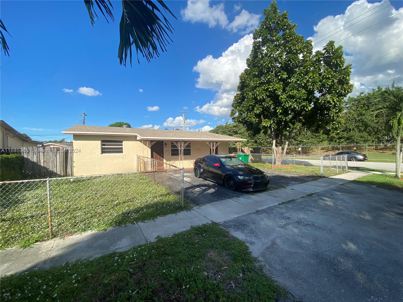 7701 NW 36th St, Davie, Florida image 25