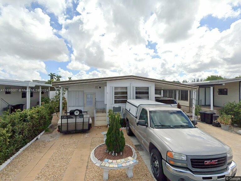 2848 W Marina Dr, Dania Beach, Florida image 1