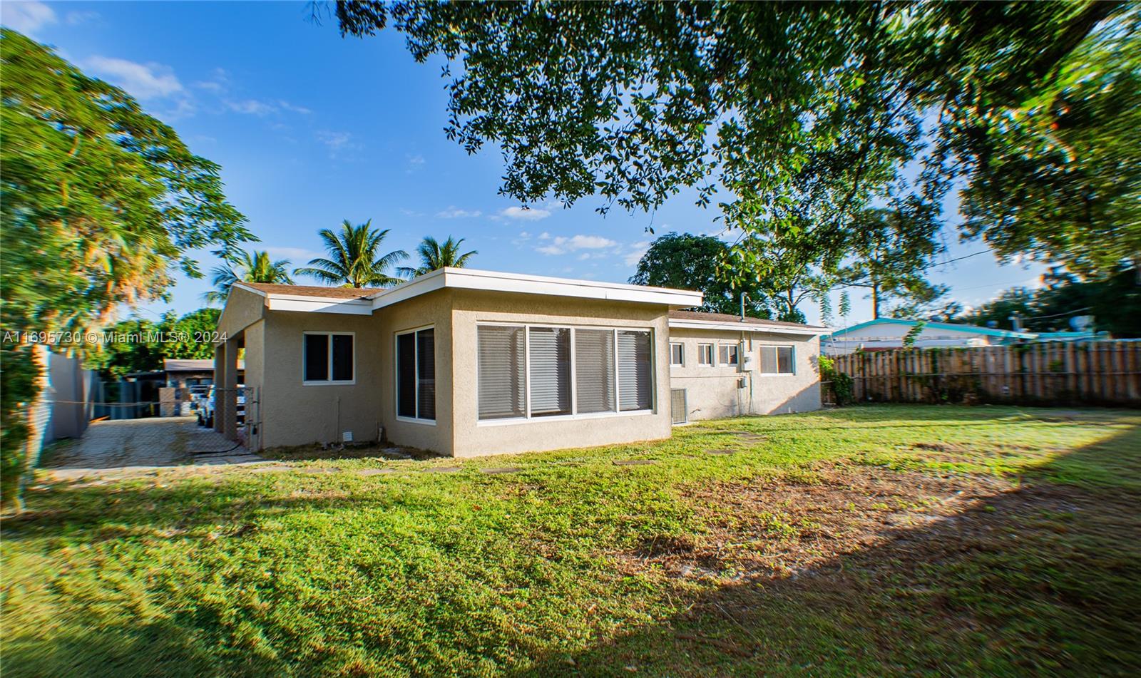 3220 NW 4th Ct, Lauderhill, Florida image 3