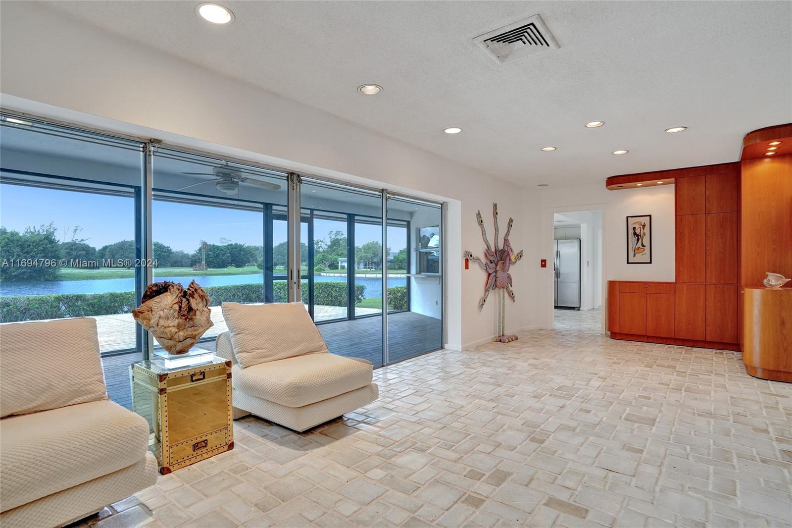 4400 King Palm Dr, Tamarac, Florida image 10