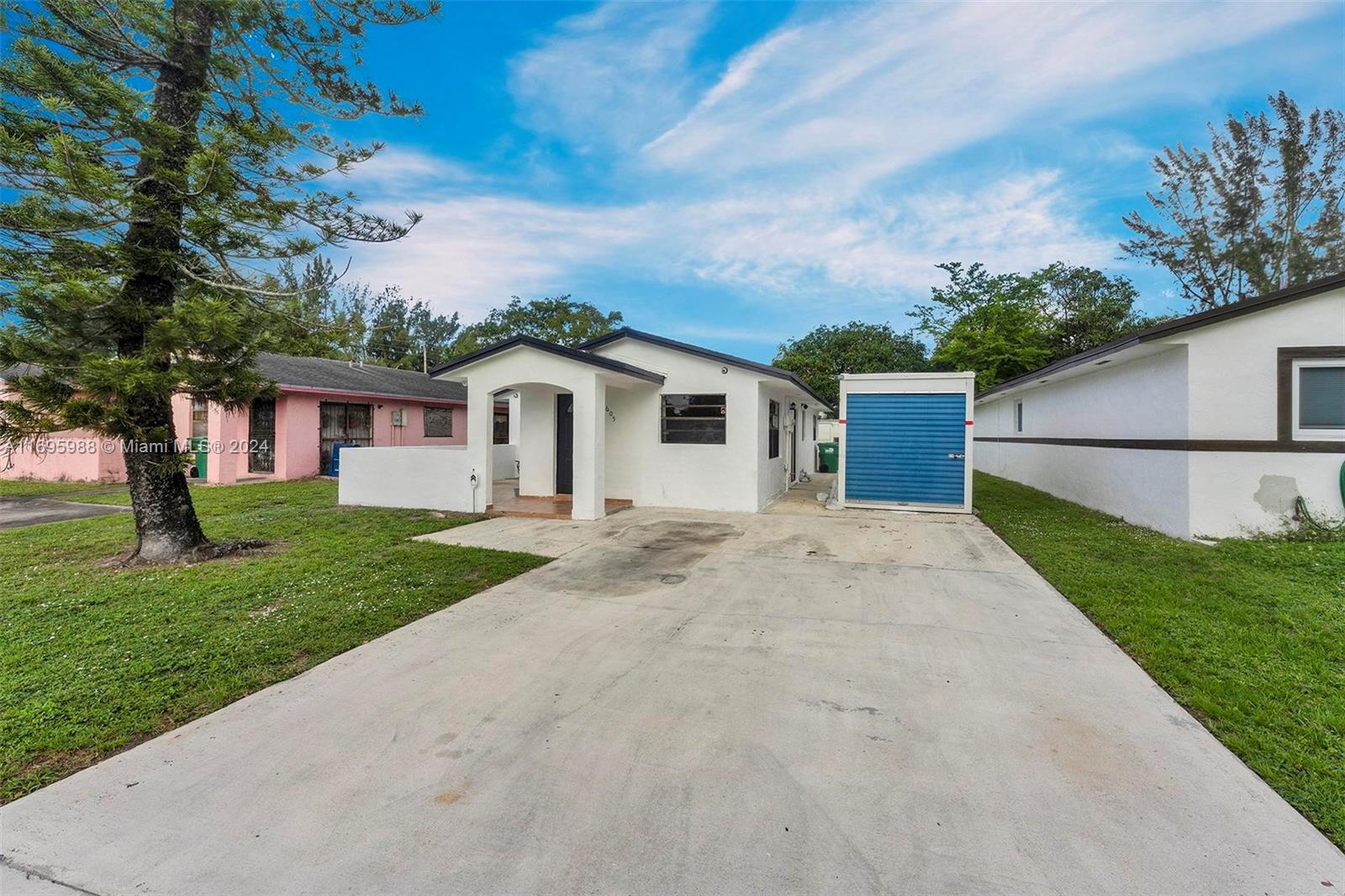 3605 NW 181st St, Miami Gardens, Florida image 2