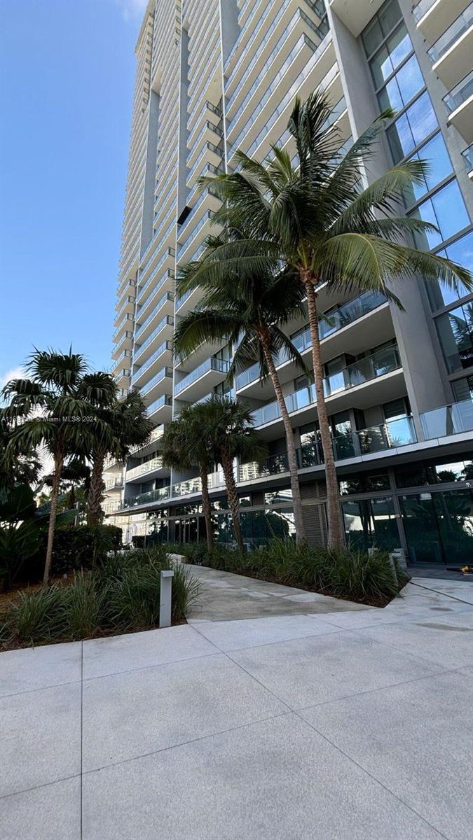 68 SE 6th St #2804, Miami, Florida image 22