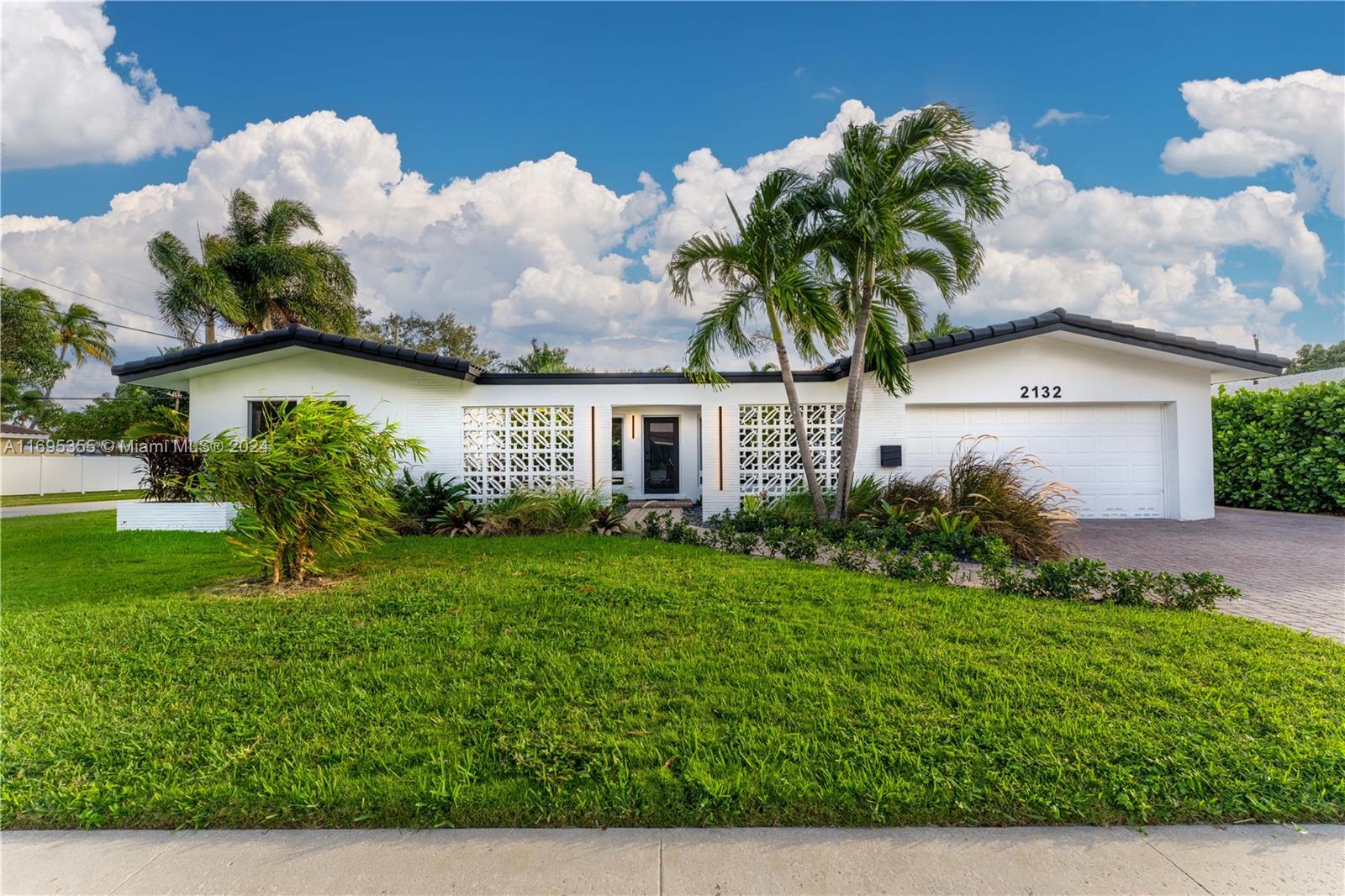 2132 NE 63rd St, Fort Lauderdale, Florida image 4